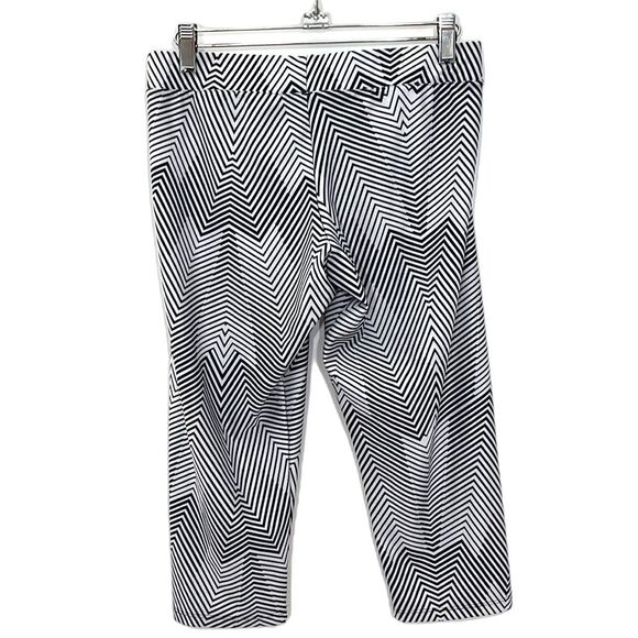 Under Armour Geometric Cropped Leggings Size Large - Picture 3 of 8